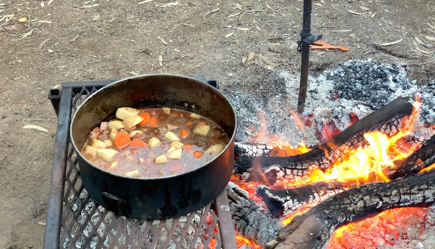 Bedourie Oven 12 Spun Steel Dr Livingstone Camp Camping Cooking Boiling  Fry Pan